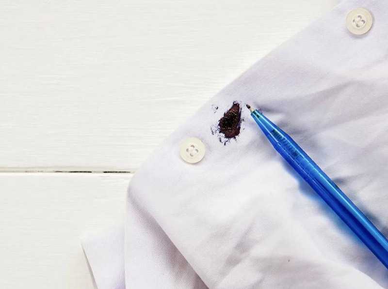 Пятно от чернил: чем и как вывести следы от ручки с белой и цветной ткани