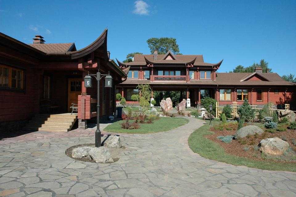 Гектар земли, дом в азиатском стиле: в барвихе нашли особняк сергея шойгу за $18 млн — недвижимость омска