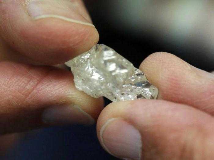 Как проверить подлинность бриллианта: 5 тестов, которые пройдет настоящий камень