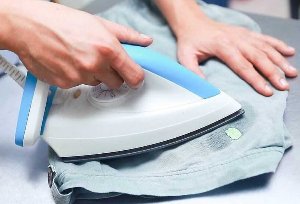 Как очистить одежду от жвачки, которая размазалась. как удалить жвачку с одежды: эффективные способы выведения, чего нельзя делать