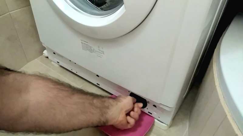 Чистим самостоятельно сливной шланг в стиральной машине