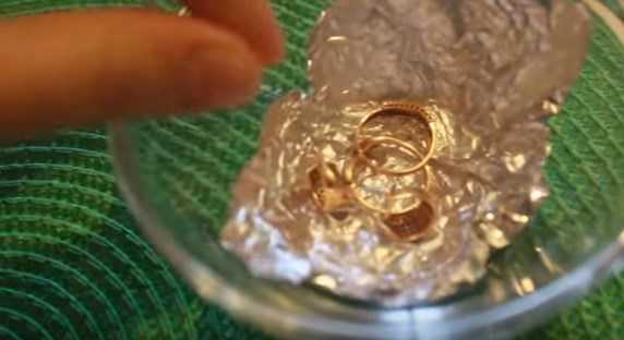 15 лучших средств, как в домашних условиях почистить золото с бриллиантами