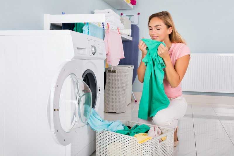 Чем стирать детские вещи для новорожденных, фото / пеленки и одежда: лучшие средства чистки