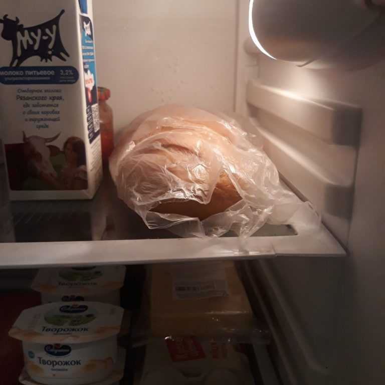 Можно ли хранить хлеб в холодильнике?