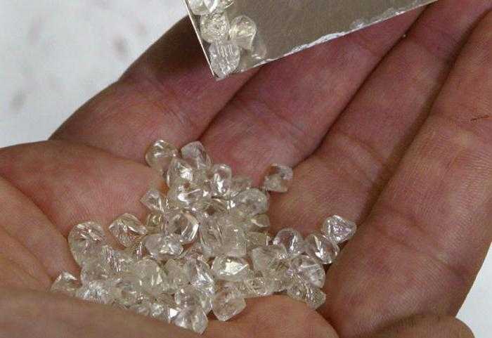 Магические свойства бриллианта: как камень влияет на человека