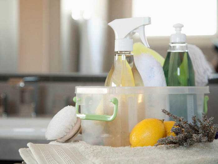 Чем лучше мыть посуду — хозяйственным мылом или моющим средством