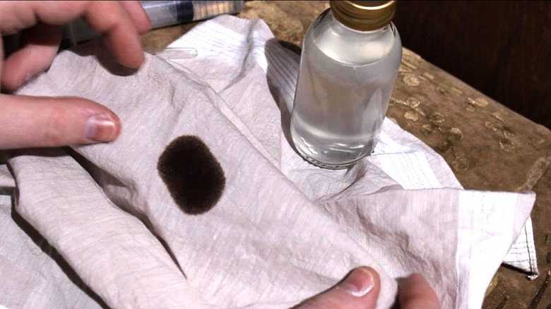 Как отмыть от марганцовки кожу рук, ванну, одежду и другие предметы и поверхности