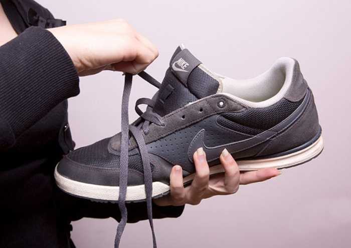 Как можно быстро и безопасно высушить обувь изнутри и не испортить ее внешнего вида?