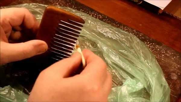 Как легко почистить расческу, как чистить расчески и щетки для волос с натуральной щетиной